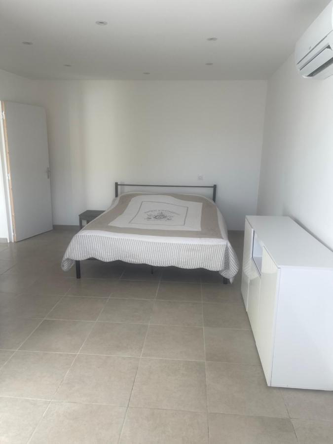 Havre De Paix Apartment Montaren-et-Saint-Médiers Екстериор снимка
