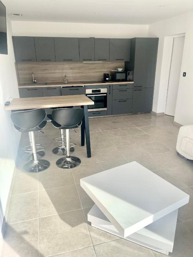 Havre De Paix Apartment Montaren-et-Saint-Médiers Екстериор снимка